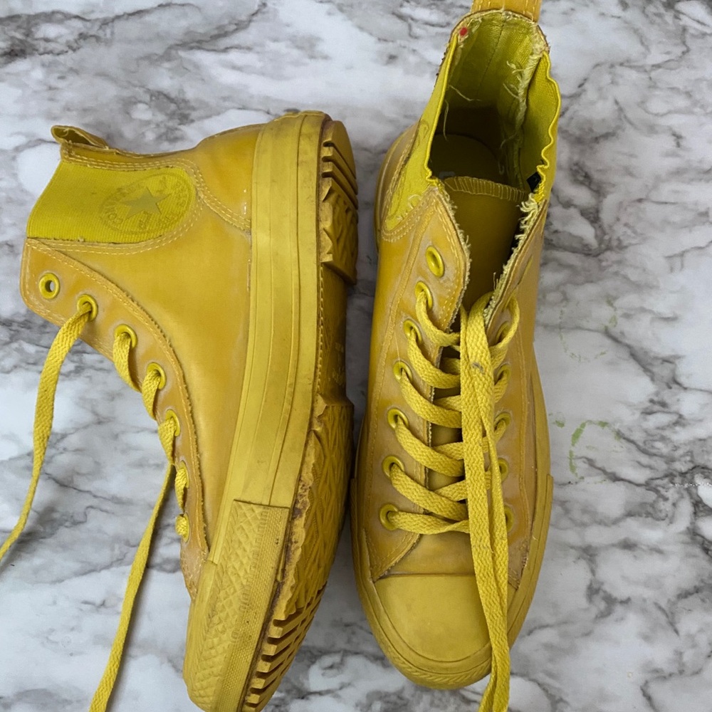 Waterproof converse